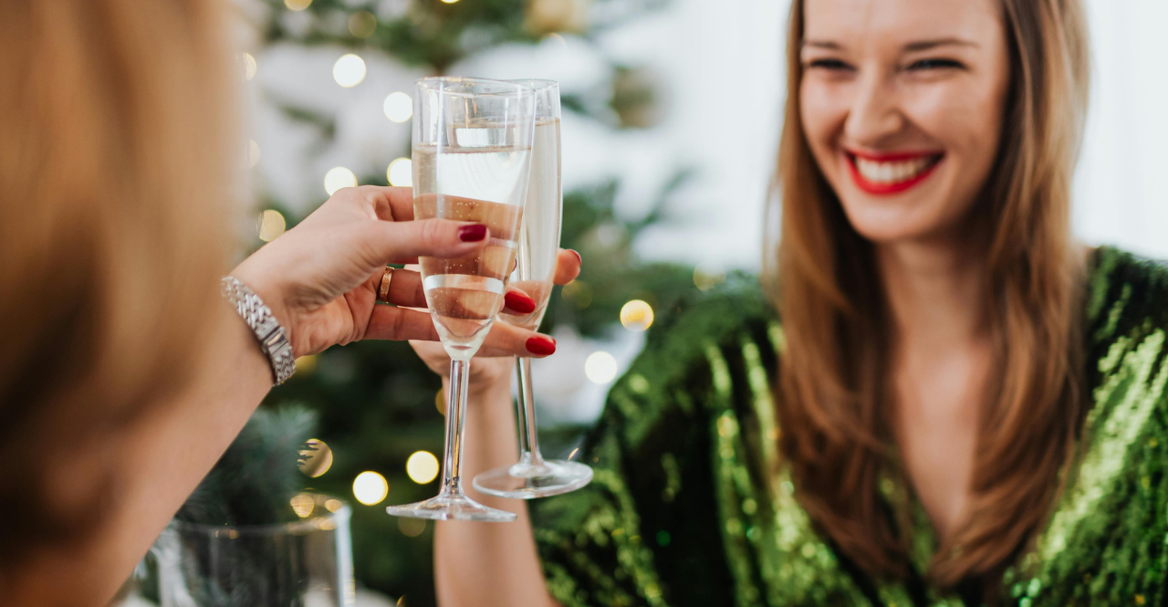 Benessere digestivo durante le feste: come affrontare pranzi e cene senza affaticare l’organismo Benessere digestivo durante le feste: come affrontare pranzi e cene senza affaticare l’organismo