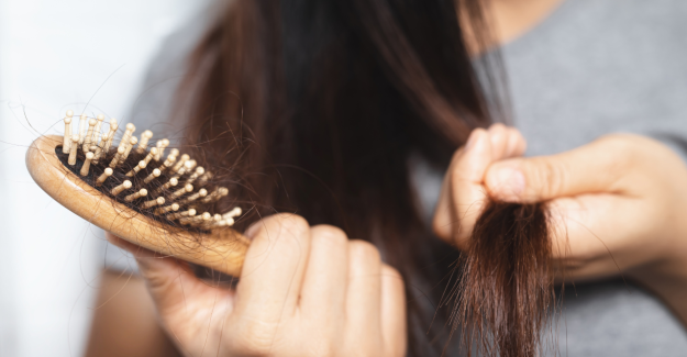 La caduta stagionale dei capelli: cosa fare (e cosa evitare)